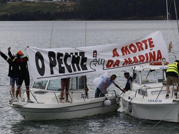 LOS LUNES "SIN" SOL - Artículo de opinión para La Voz de Galicia.